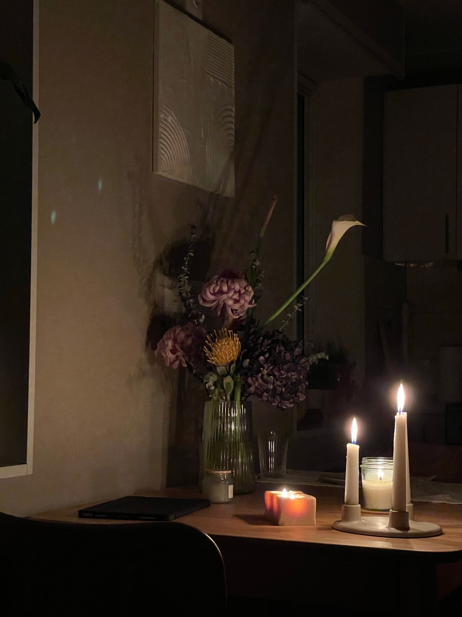 Halloween Interior Design That Comes Down on November 1